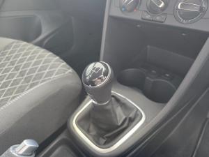 Volkswagen Polo Vivo hatch 1.6 Style - Image 11