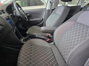 Volkswagen Polo Vivo hatch 1.6 Style - Image 15