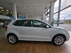 Volkswagen Polo Vivo hatch 1.6 Style - Image 4