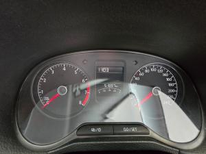 Volkswagen Polo Vivo hatch 1.4 Comfortline - Image 12