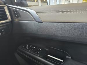 Volkswagen Amarok 3.0TDI V6 double cab Aventura 4Motion - Image 16