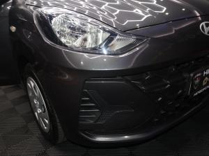 Hyundai Grand i10 1.0 Premium hatch - Image 6