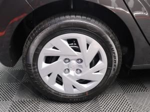 Hyundai Grand i10 1.0 Premium hatch - Image 7