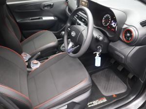 Hyundai Grand i10 1.0 Premium hatch - Image 9