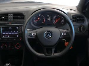 Volkswagen Polo Vivo hatch 1.4 Comfortline - Image 16