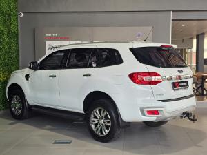 Ford Everest 2.2TDCi XLT - Image 3
