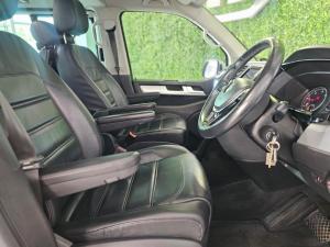 Volkswagen Caravelle 2.0BiTDI Highline 4Motion - Image 22