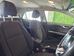 Kia Rio hatch 1.4 EX - Image 16
