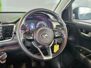 Kia Rio hatch 1.4 EX - Image 8