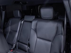 Toyota Land Cruiser Prado 2.8GD VX-R - Image 10