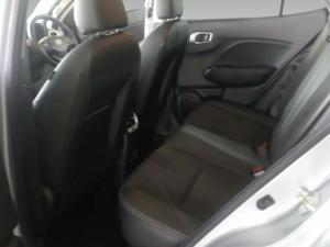 Hyundai Venue 1.0T Fluid auto - Image 15