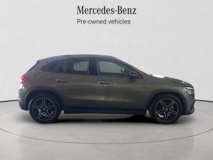 Mercedes-Benz GLA GLA200d Progressive - Image 8