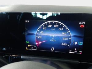 Mercedes-Benz GLA GLA200 Progressive - Image 13