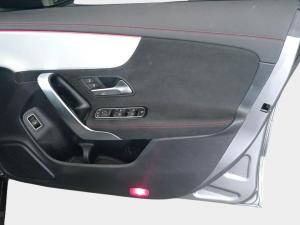 Mercedes-Benz CLA CLA220d Progressive - Image 10