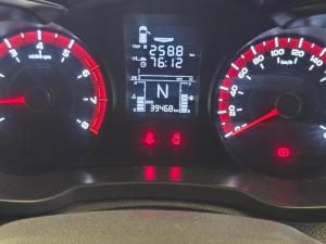 Mahindra XUV300 1.2T W6 - Image 10