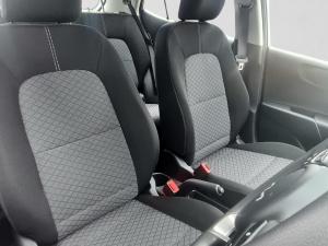 Kia Picanto 1.0 LS manual - Image 9