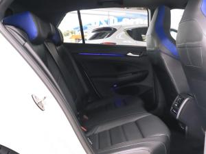 Volkswagen Golf R - Image 12