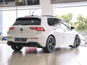 Volkswagen Golf R - Image 4