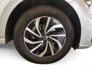 Volkswagen Polo hatch 1.0TSI Life auto - Image 10