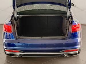 Audi A4 35TFSI Advanced - Image 16
