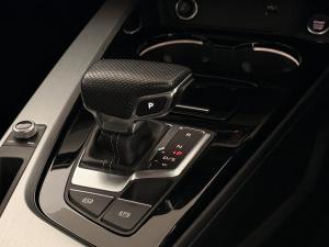 Audi A4 35TFSI Advanced - Image 22