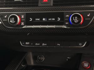 Audi RS4 Avant quattro - Image 17