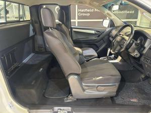 Isuzu D-Max 300 3.0TD Extended cab LX auto - Image 10