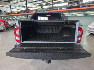 Nissan Navara 2.5DDTI PRO-4X 4X4 automatic D/C - Image 9