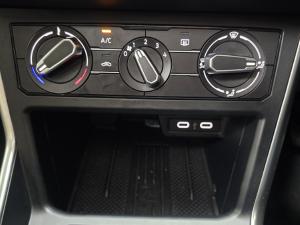 Volkswagen Polo hatch 1.0TSI Life manual - Image 4