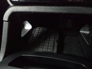 Ford Ranger 2.0 BiTurbo double cab Wildtrak - Image 11