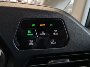 Volkswagen Caddy Kombi 1.6 - Image 11