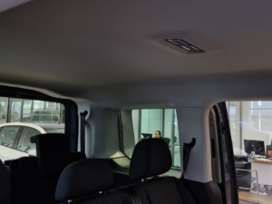 Volkswagen Caddy Kombi 1.6 - Image 17