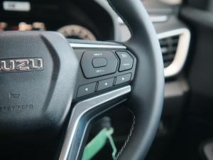 Isuzu D-Max 1.9TD double cab LS auto - Image 21