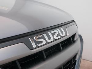 Isuzu D-Max 1.9TD double cab LS auto - Image 6