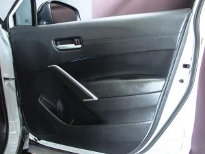 Toyota Corolla Cross 1.8 XR - Image 21