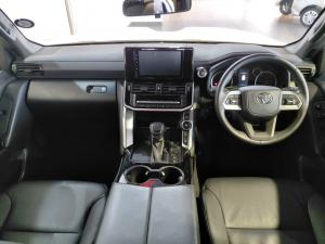 Toyota Land Cruiser 300 3.3D GX-R - Image 6
