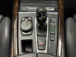BMW X5 xDrive50i - Image 11