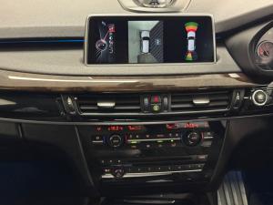 BMW X5 xDrive50i - Image 13