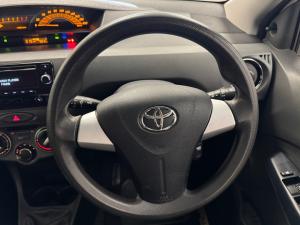 Toyota Etios hatch 1.5 Sprint - Image 8