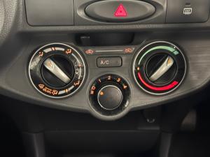 Toyota Etios hatch 1.5 Sprint - Image 12