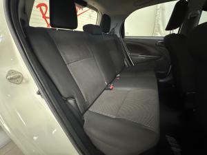 Toyota Etios hatch 1.5 Sprint - Image 13