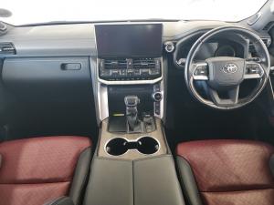 Toyota Land Cruiser 300 3.3D ZX - Image 6