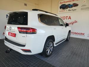 Toyota Land Cruiser 300 3.3D ZX - Image 2