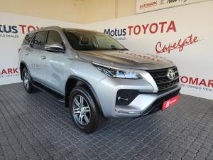 Toyota Fortuner 2.4GD-6 manual - Image 1