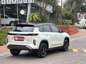 Toyota Urban Cruiser 1.5 XR manual - Image 2