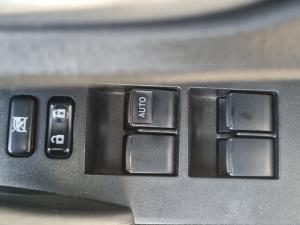 Toyota Corolla 1.4D-4D Prestige - Image 21