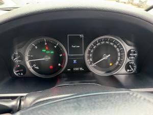 Toyota Land Cruiser 200 4.5D-4D V8 VX-R - Image 11