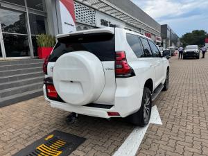 Toyota Land Cruiser Prado 2.8GD VX-L - Image 2