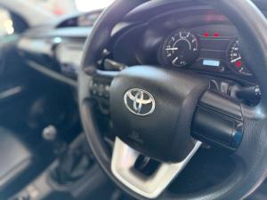 Toyota Hilux 2.4 GD-6 RB SRS/C - Image 12