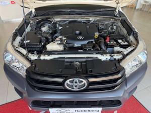 Toyota Hilux 2.4 GD-6 RB SRS/C - Image 8
